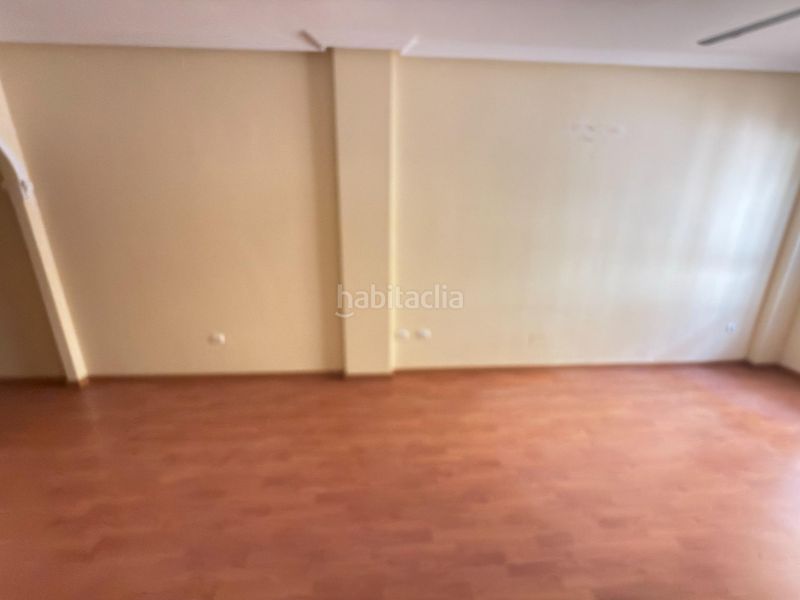 Foto ca83c2eb-6a00-4bab-b4ad-f3fa23c9e5f0. Planta baixa a Catral