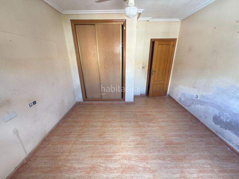 Foto edceefca-2655-4f76-abc2-535890188e73. Piso dúplex en Redován