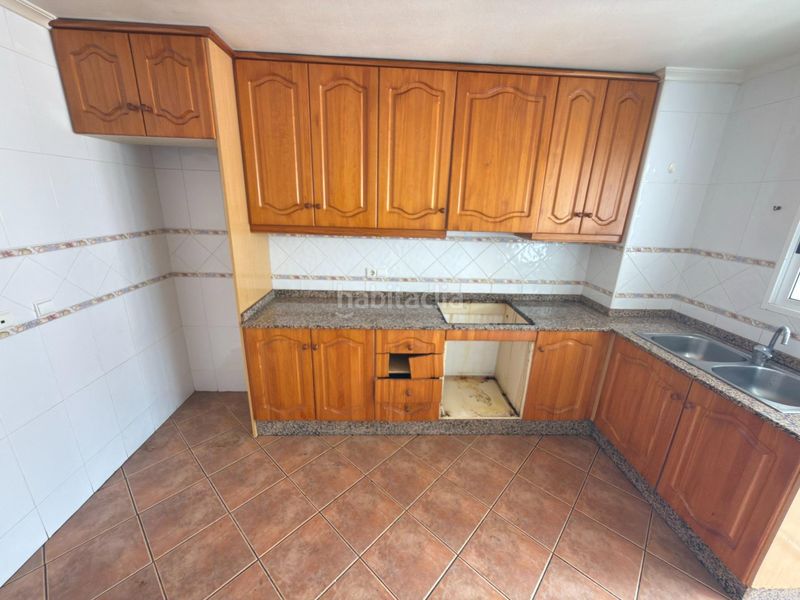 Foto a4169871-7856-4268-96c3-763ebe5b4d85. Pis a Almoradí