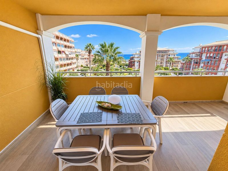 Foto 61b46b70-cf46-4740-b6d1-3e5f456c2805. Lloguer apartament a calle helena 2 a Torreblanca Torrevieja