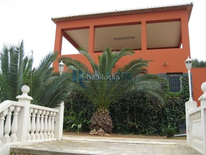 Foto 33ff30c3-a245-4c81-8d08-9196bad8733c. Chalet con riscaldamento piscina in Las Rotas / Les Rotes Dénia