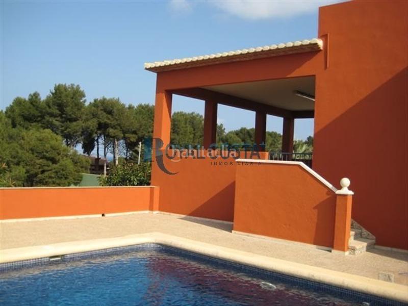 Foto bd4e16e0-2a81-4752-8cd0-3adefea4cf80. Xalet amb calefacció piscina a Las Rotas / Les Rotes Dénia