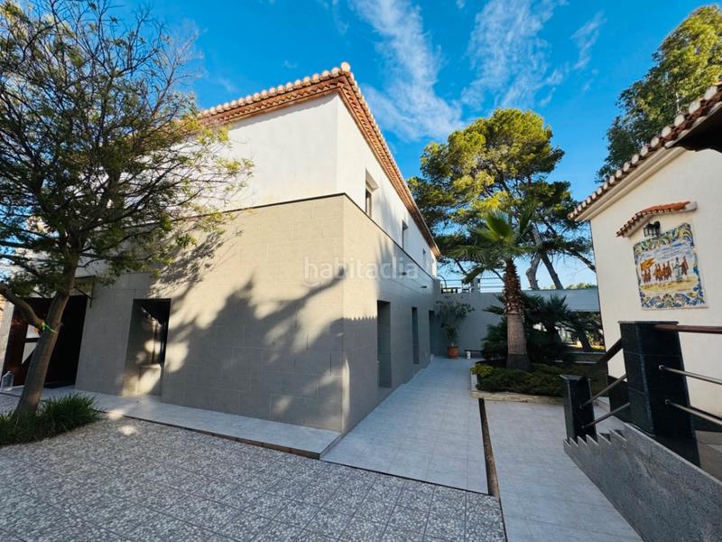 Foto 84df0ccf-0879-4d09-b3c8-1f48b3a76589. Chalet avec chauffage parking piscine dans Las Rotas / Les Rotes Dénia