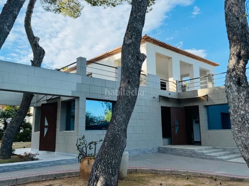 Foto f62d437e-7c4b-433f-9dcf-4c86d022f12d. Xalet amb calefacció aparcament piscina a Las Rotas / Les Rotes Dénia