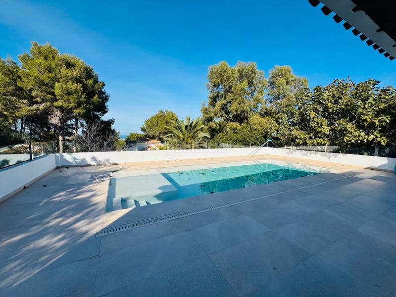 Foto 180e3e18-ddde-4477-b0e9-70d7379b1ab8. Chalet with heating parking pool in La Pedrera-Vessanes Dénia