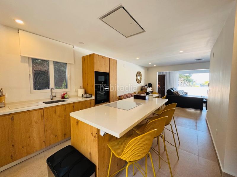 Foto 563d9dbe-eccc-4d73-a136-82a7661e4498. Chalet with heating parking pool in La Pedrera-Vessanes Dénia