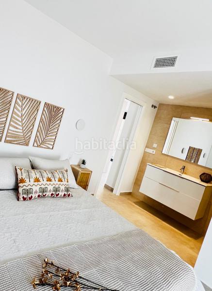 Foto 6a890101-e219-42df-bf68-d84de6233eb7. Dachwohnung mit parking pool in El Montgó Dénia