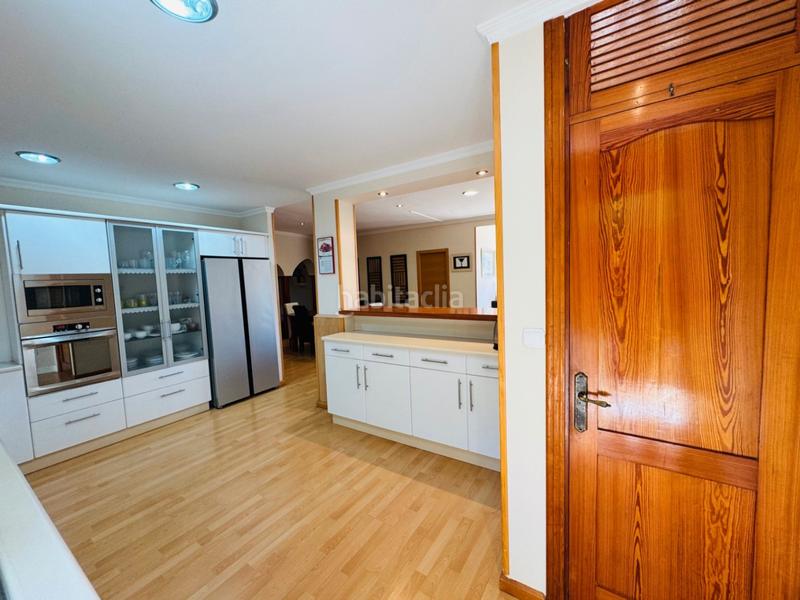 Foto 6058cc4f-5b45-4ff9-89a5-d3fe12389b33. Chalet avec parking piscine dans El Montgó Dénia