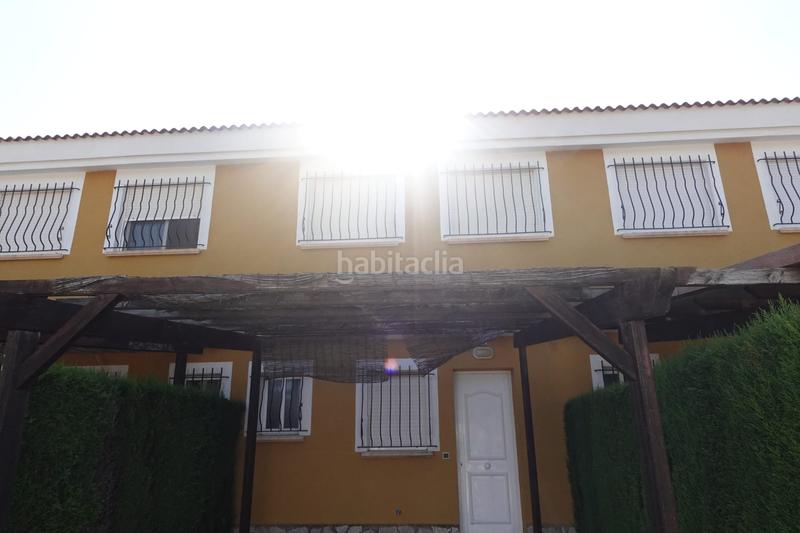 Foto 30ea284c-f9c4-40d2-bfc3-929844ec74c3. Casa adosada en Poblets (els)