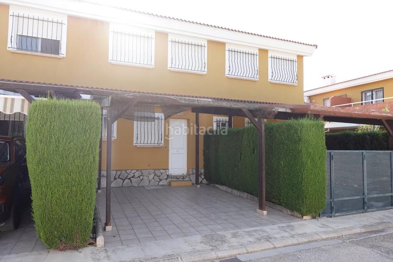 Foto 4a7fe787-491a-4746-9af1-f81dc1c98fec. Casa adosada en Poblets (els)