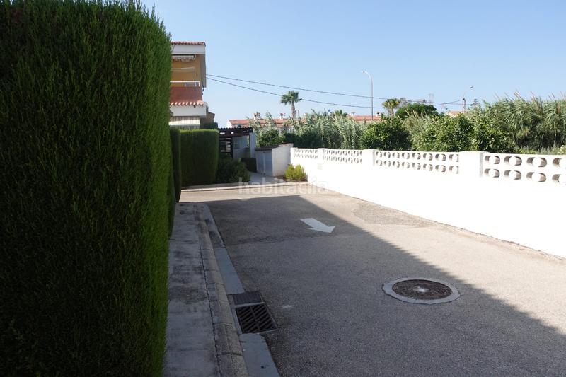 Foto c210e2ed-ebbd-40f6-afc8-a8342b856162. Casa adosada en Poblets (els)