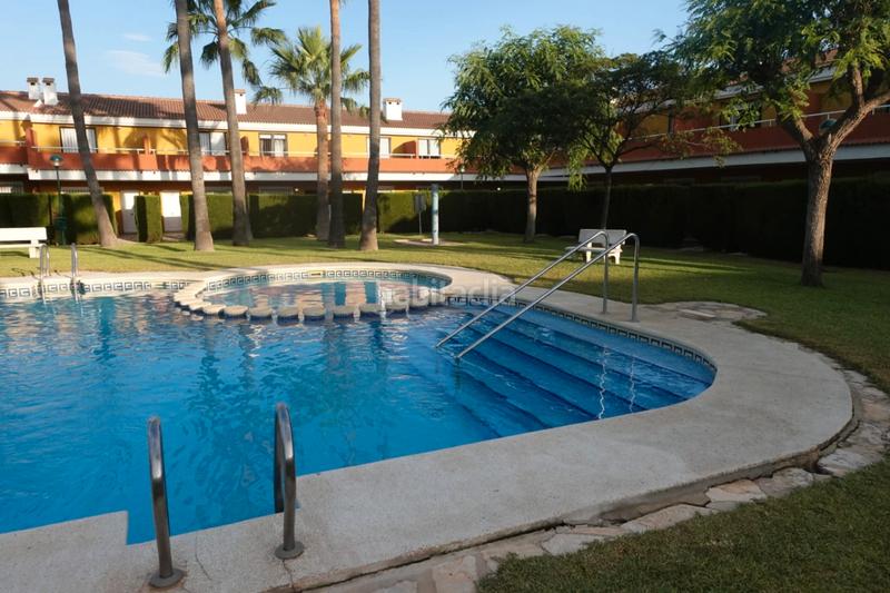 Foto 42d083ee-c327-44a1-9c75-6cbdca52a305. Reihenhaus mit parking pool in Poblets (els)