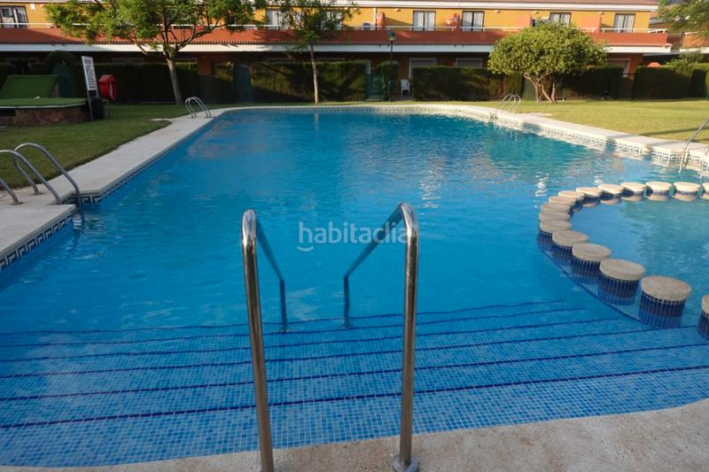 Foto 84ad5ea6-96dc-4c56-927d-901df51cdde2. Reihenhaus mit parking pool in Poblets (els)