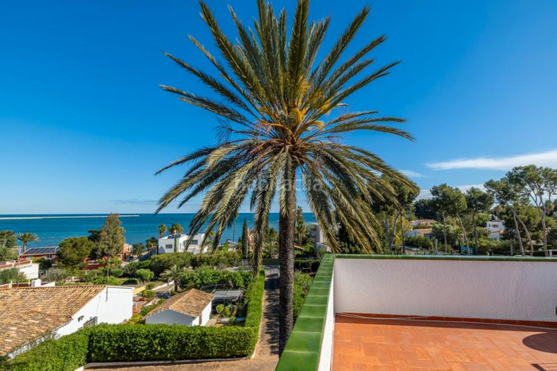 Foto 77e9029d-9a96-4b06-9758-38b525e223c0. Chalet mit heizung parking pool in Las Rotas / Les Rotes Dénia