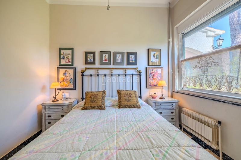 Foto d7404306-8b32-4b8e-845b-f64b4c275dcf. Chalet mit heizung parking pool in Las Rotas / Les Rotes Dénia