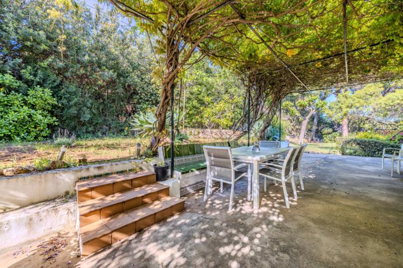 Foto edaa1ac5-89b9-4398-aa67-d46c6f2bd106. Chalet mit heizung parking pool in Las Rotas / Les Rotes Dénia