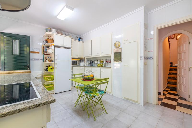 Foto 9b4aaa13-d37b-4597-af66-9dfadee7800c. Chalet avec chauffage parking piscine dans Las Rotas / Les Rotes Dénia