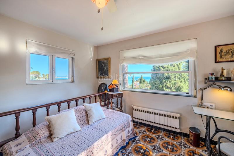 Foto f33ee75a-5064-4e5d-862d-da0bb4f223bc. Xalet amb calefacció aparcament piscina a Las Rotas / Les Rotes Dénia