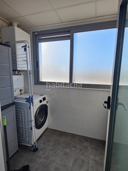 Foto 6ae7ac53-c945-4d2c-903f-a492b9b6d377. Pis amb piscina a Centro Albacete
