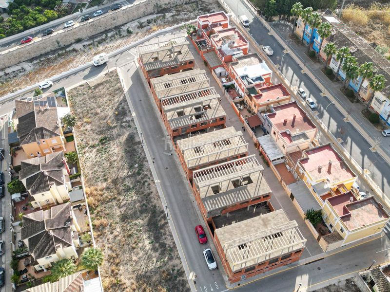 Foto 0c069a4e-1aeb-4cd2-aa7f-de6c6c78094a. Casa adossada a Poblets (els)