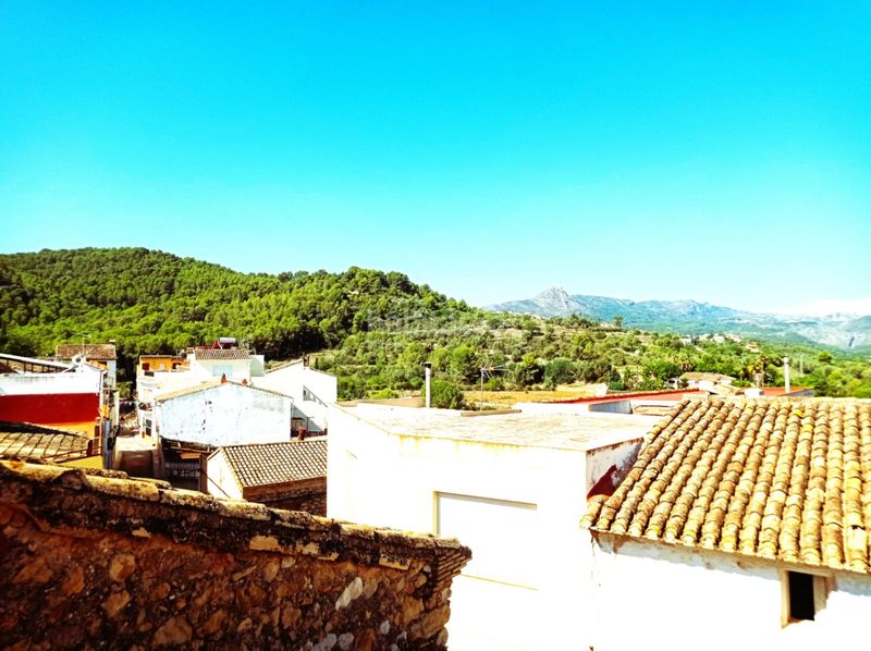 Foto b83df0ef-d550-489d-9ab4-506ab7623aad. Masia a Benidoleig