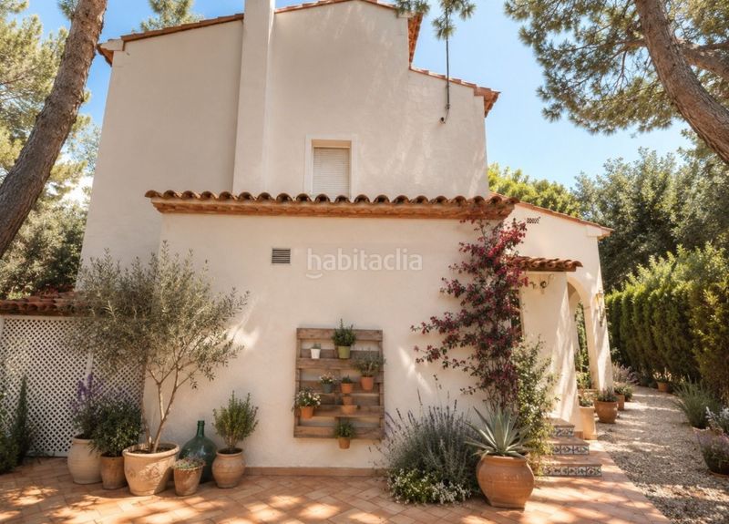 Foto f118ae52-317e-4426-9ce7-179f43632f52. Xalet amb aparcament piscina a Las Rotas / Les Rotes Dénia