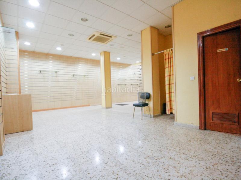 Foto 8480ac65-3580-4ed0-a949-a554b8b497d2. Alquiler local comercial ideal local en el centro del pueblo en Coín