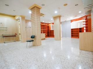 Lloguer Local Comercial  N/a. Ideal local en el centro del pueblo