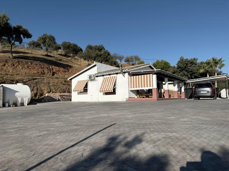 Foto cf55ac4e-3251-43fa-a985-78d75f708f80. Casa preciosa finca con afo en Coín