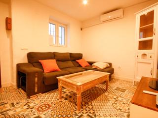 Rent Semi detached house  Calle santo cristo. Preciosa casa reformada con tres dormitorios