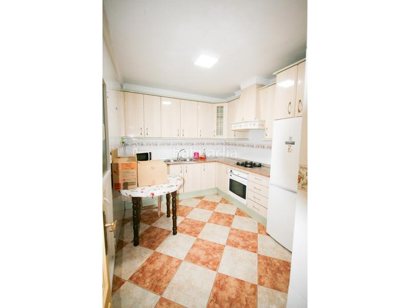 Foto de64a01b-2f84-4fc9-93be-8d8929471497. Reihenhaus in Coín