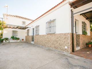 Rent Country house in Coín. Finca a solo 5 minutos del pueblo a pie
