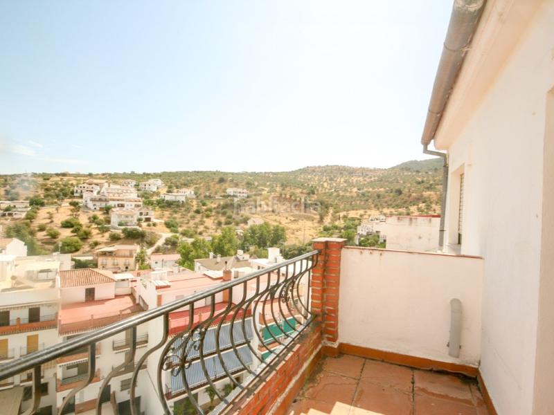 Foto 5cb829b2-af73-4d03-a57f-b654283f1423. Semi detached house with parking in Tolox