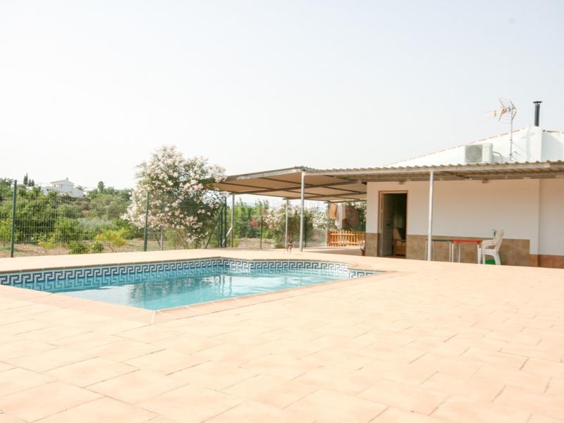 Foto 8bf8f6b6-38b5-4742-9548-f69b72862e79. Casa magnifica finca en muy buena zona! en Centro Alhaurín el Grande