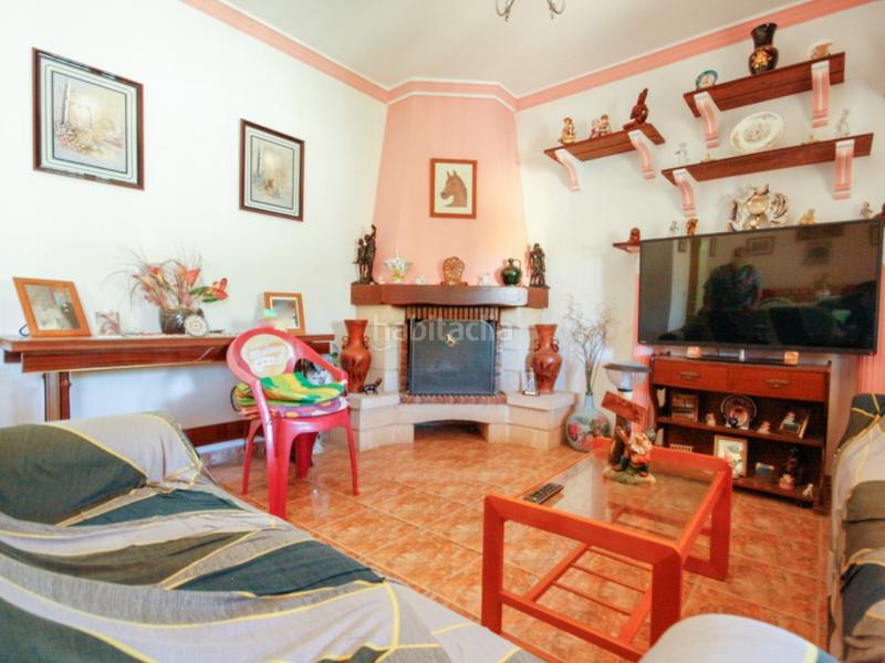 Foto 4d025a38-8fcd-4e63-8f72-f57e322dc9d5. Casa amb aparcament a Coín