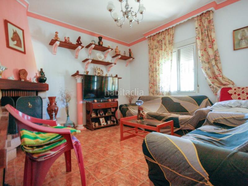 Foto edd3bbce-a0a5-4893-aed8-2d41331b2b9a. Casa amb aparcament a Coín
