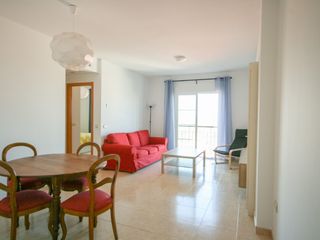 Location Appartement  Calle hospital. Piso 2 habitaciones 2 baños y cochera
