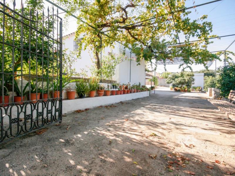 Foto ba5c1922-bc0e-4d23-856c-4bba24afd4d9. Haus mit parking in Coín