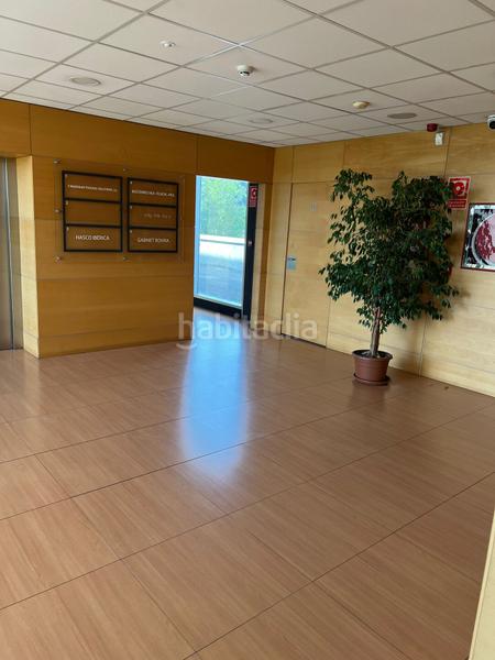 Foto 36dbf972-d1fe-4bee-b8cc-1f8b16b5ac3b. Miete büro in carretera de sant cugat 63 in Mercat Rubí