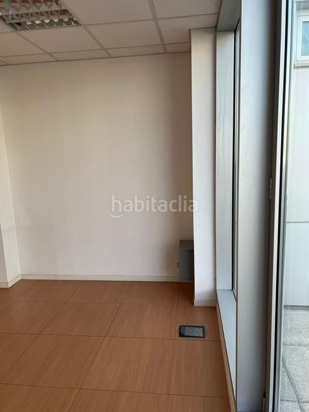 Foto 9bf227bd-c66b-424b-9478-092e811d6b74. Miete büro in carretera de sant cugat 63 in Mercat Rubí