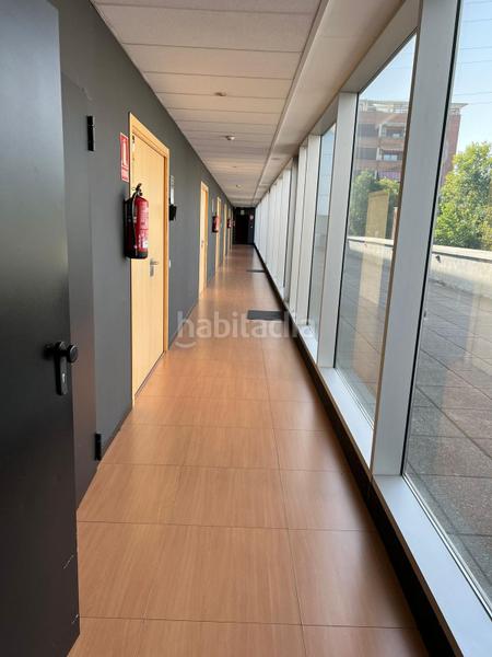 Foto 4c19788e-de58-4791-bce7-247e8d3d467c. Rent office space in carretera de sant cugat 63 in Rubí