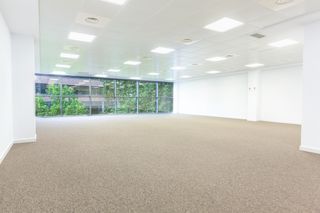 Miete Büro in Avinguda corts catalanes 8. Oficina en alquiler en el parque empresarial trade center de san