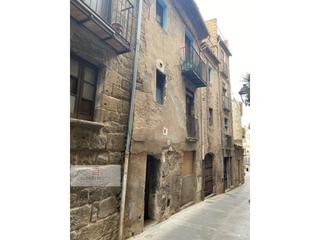 Maison  N/a. Se vende casa en el casco antiguo de solsona