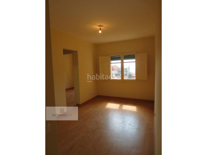 Foto 1134c99f-d55a-4f0d-baa2-320c1e04ae01. Etagenwohnung in Guinardó Barcelona