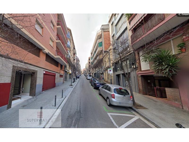 Foto 7e4ba50c-6298-4b8a-b83e-b4106f15cd32. Edificio in Guinardó Barcelona