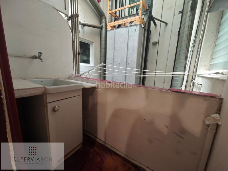 Foto 072f6bae-0fcf-4ad8-a7c7-cc355996ad3f. Piso se vende amplio piso en el guinardó en Baix Guinardó Barcelona