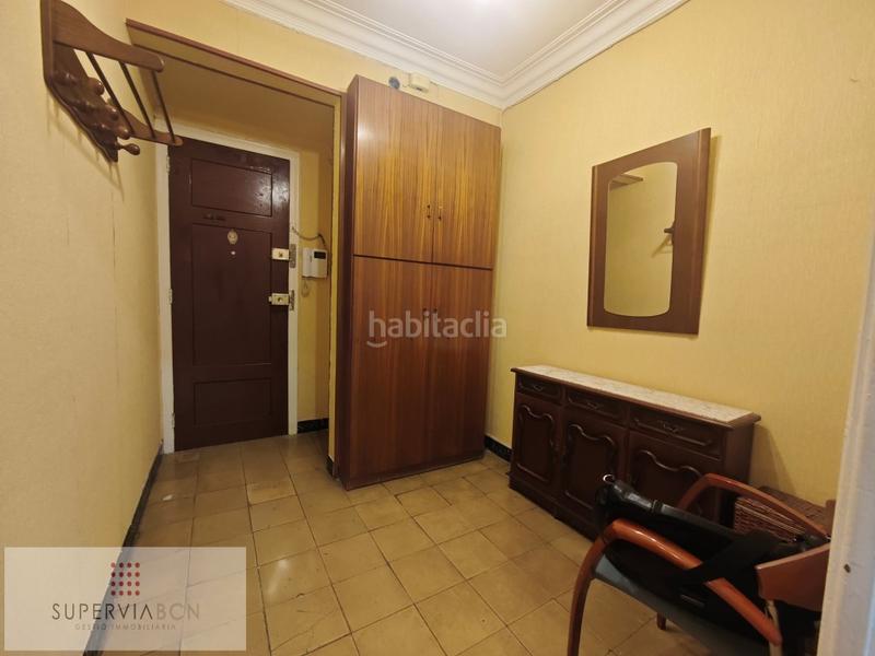 Foto 12a955c0-c559-455a-a5de-dffb3a467761. Piso se vende amplio piso en el guinardó en Baix Guinardó Barcelona