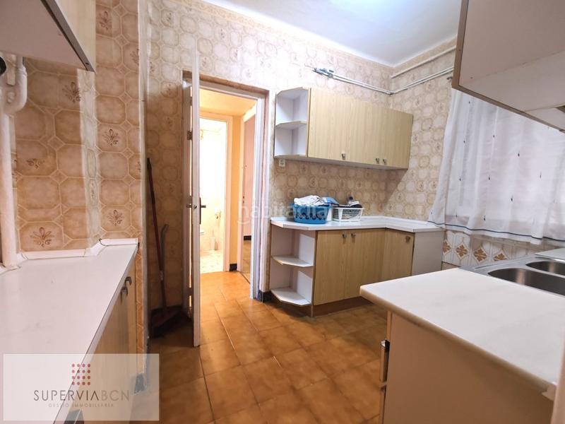 Foto 1af23e9f-facb-40d8-843b-697df28772f5. Piso se vende amplio piso en el guinardó en Baix Guinardó Barcelona