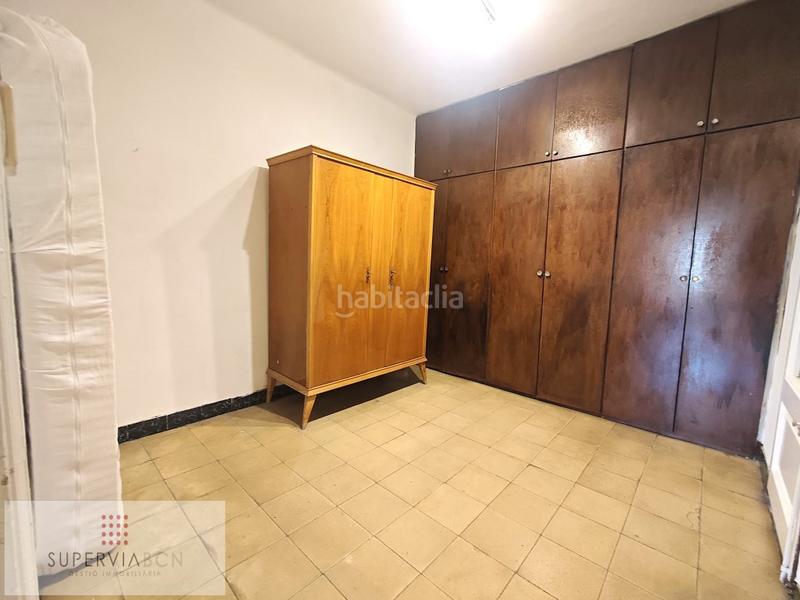 Foto 2c1fab19-a774-4d6f-a326-78ec07618679. Piso se vende amplio piso en el guinardó en Baix Guinardó Barcelona