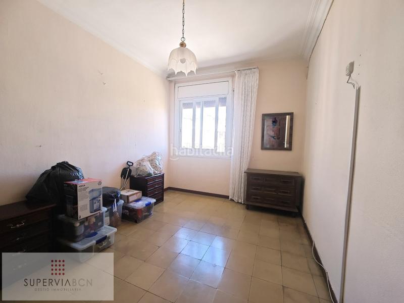 Foto 7046aedc-a900-4637-b42e-8da474f60307. Piso se vende amplio piso en el guinardó en Baix Guinardó Barcelona